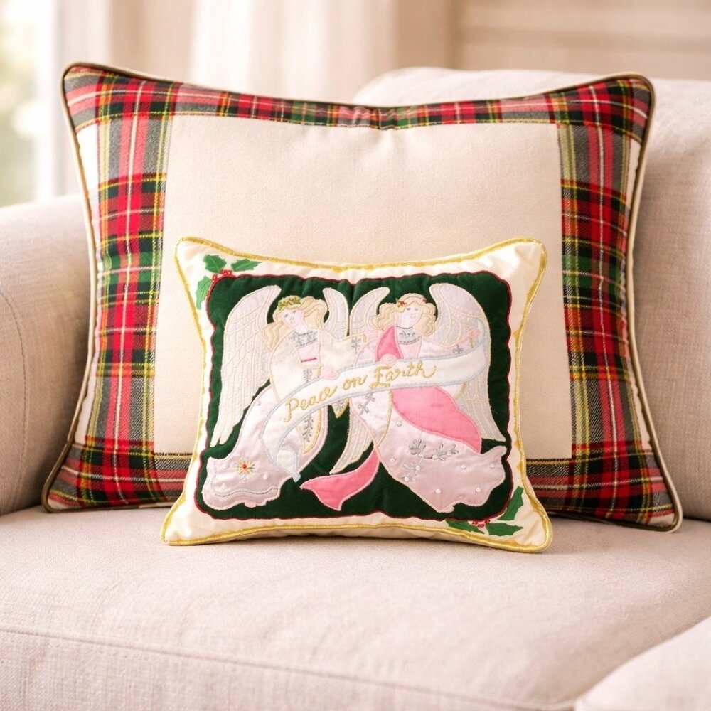 House of Hatten Angel Embroidered Angels Applique Vintage Pillow 9" Christmas - Picture 1 of 8